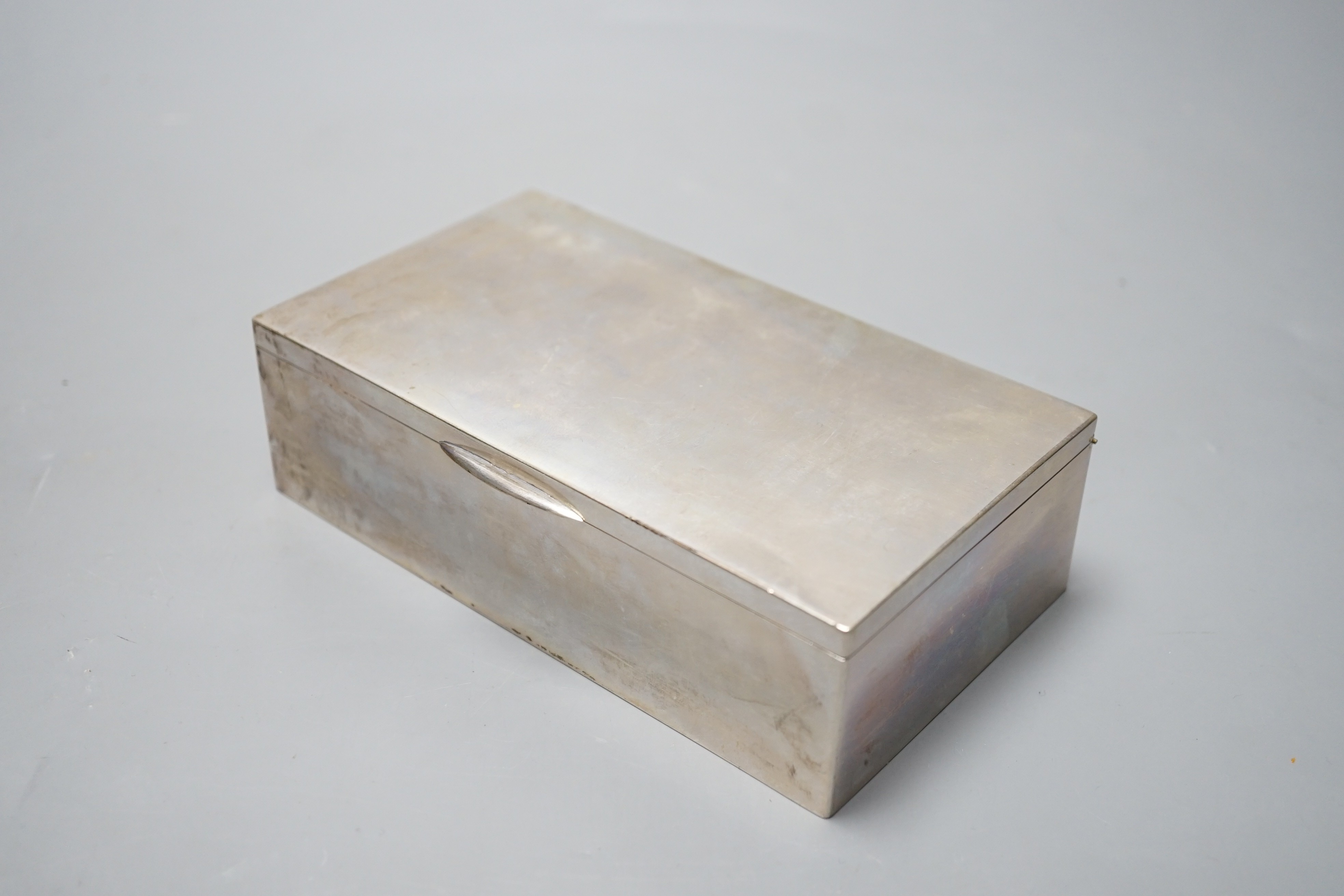 A Greek 900 standard white metal mounted rectangular cigarette box, 16.5cm.